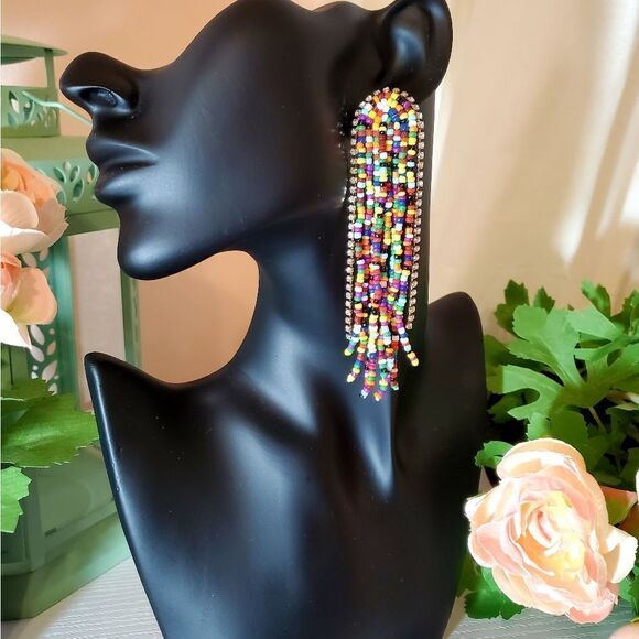 𝅺MULTI COLOR BOUND SEED BEAD FRINGE EARRINGS - Picture 3 of 5